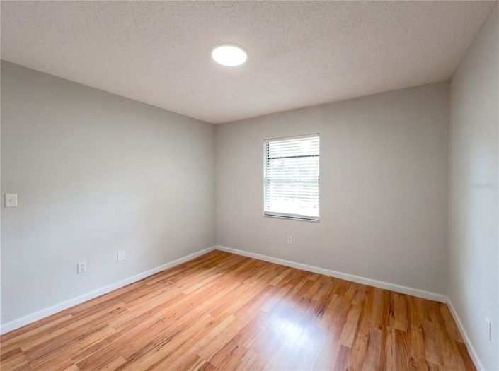 Image No.12-3 Bed House for sale