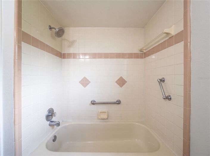 Image No.15-3 Bed House for sale