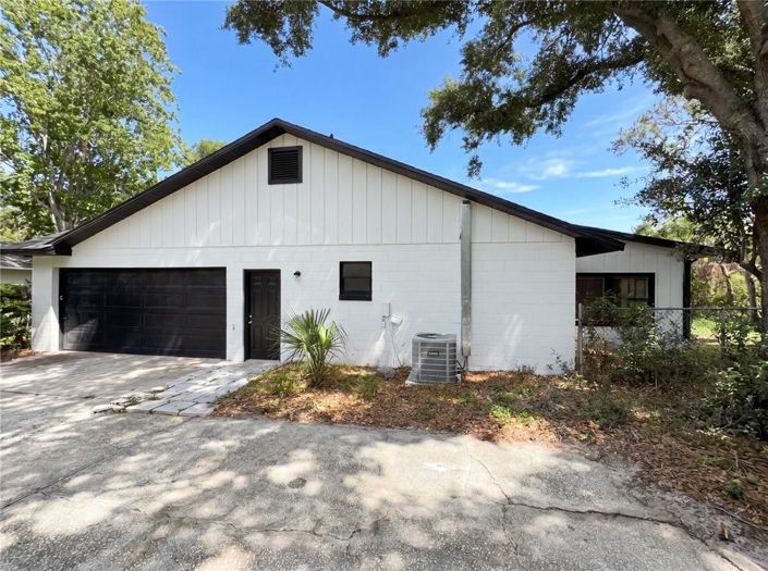 Image No.19-3 Bed House for sale