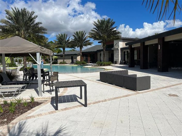 Image No.10-4 Bed House for sale