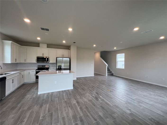 Image No.20-4 Bed House for sale