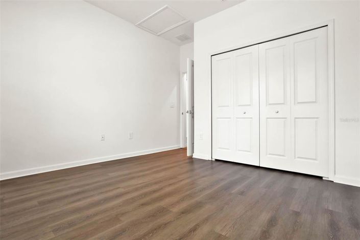 Image No.19-5 Bed House for sale