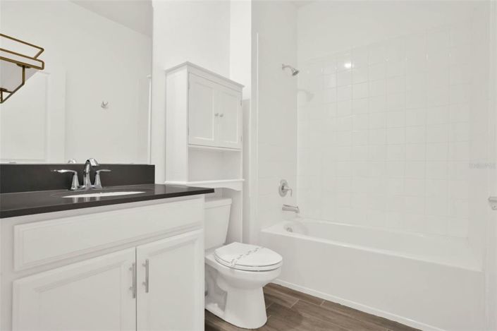 Image No.21-5 Bed House for sale