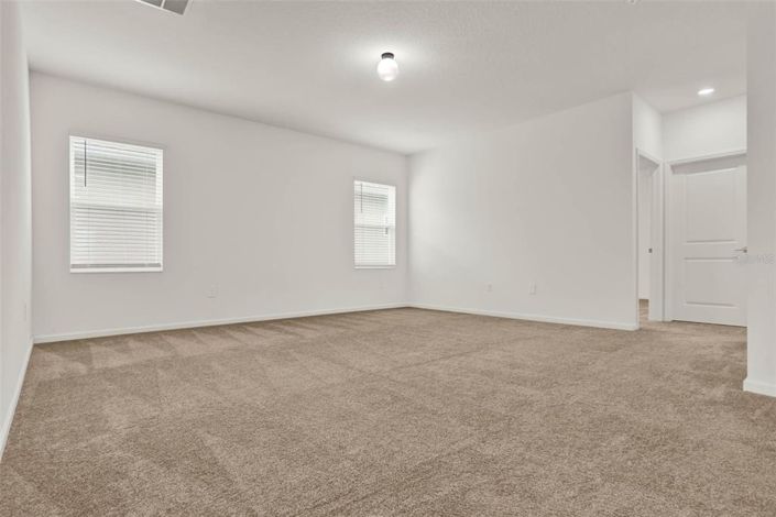 Image No.26-5 Bed House for sale