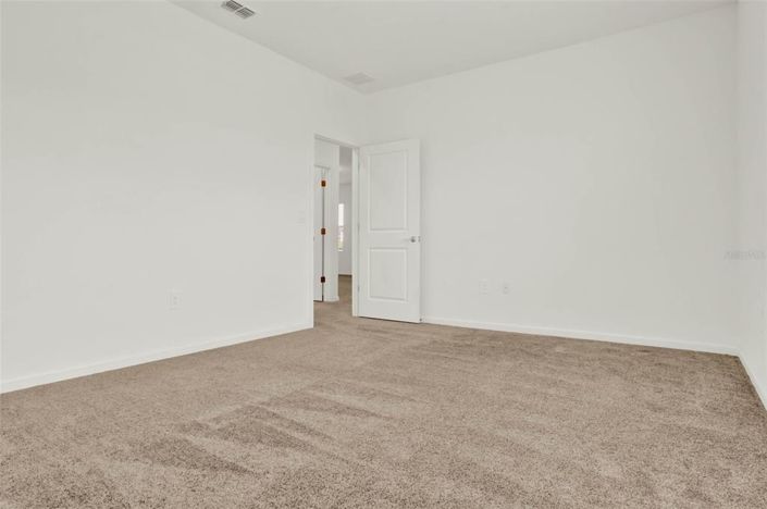 Image No.38-5 Bed House for sale