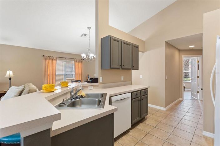 Image No.14-4 Bed House for sale