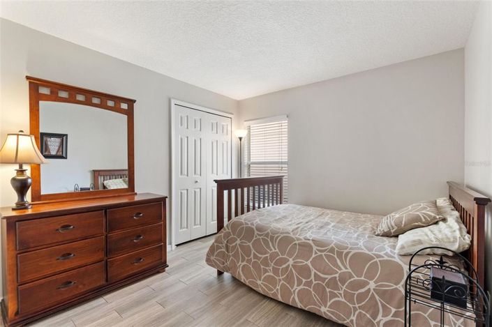 Image No.19-4 Bed House for sale