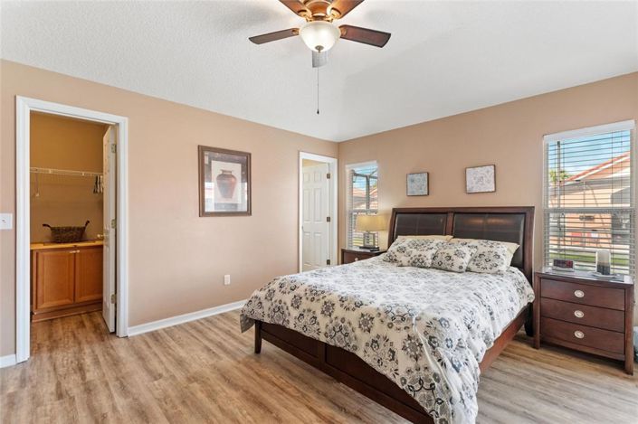 Image No.26-4 Bed House for sale