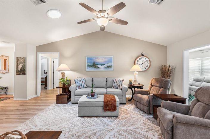 Image No.11-Maison de 2 chambres à vendre à Saint John