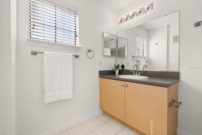 Image No.19-1 Bed Apartment for sale