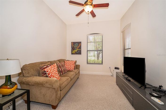 Image No.11-2 Bed House for sale