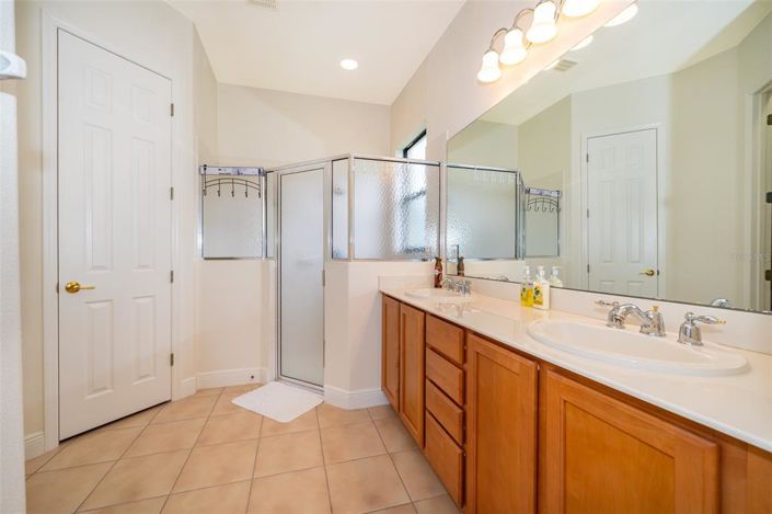 Image No.16-2 Bed House for sale