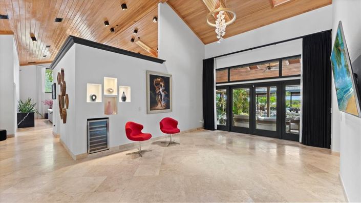 Image No.3-4 Bed House for sale