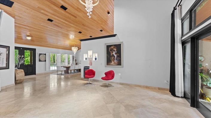 Image No.55-4 Bed House for sale