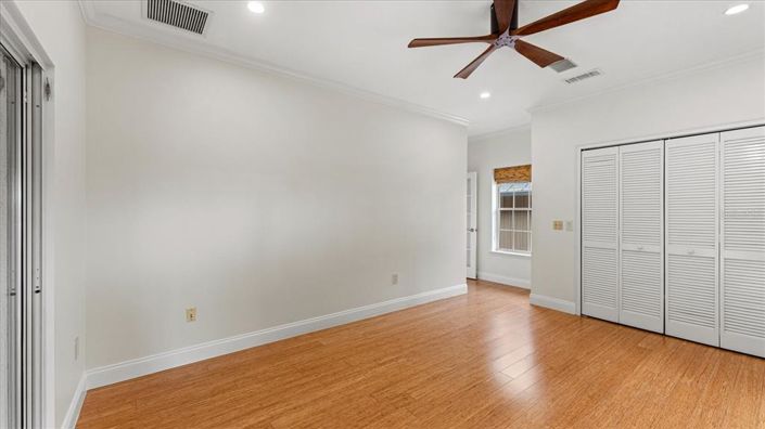 Image No.58-4 Bed House for sale