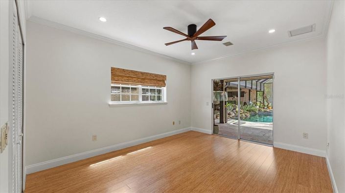 Image No.60-4 Bed House for sale