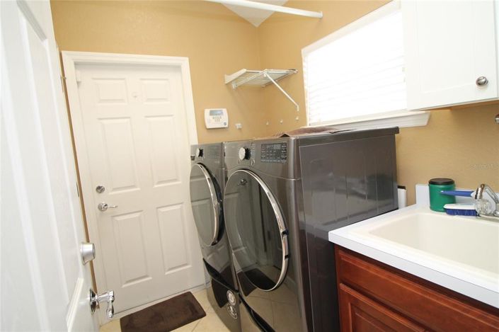 Image No.12-3 Bed House for sale