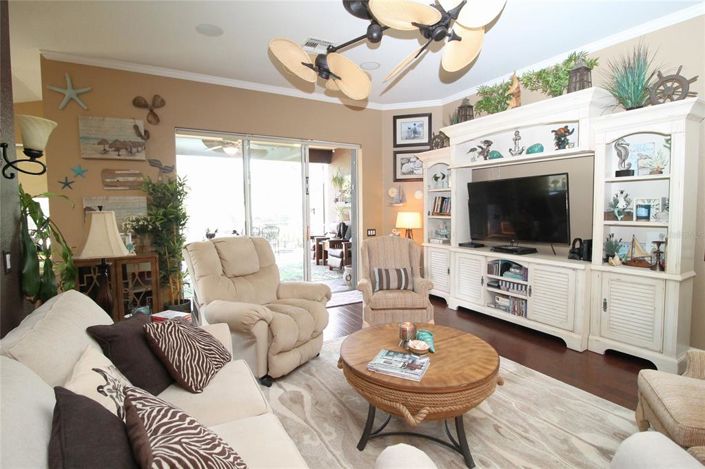 Image No.6-3 Bed House for sale