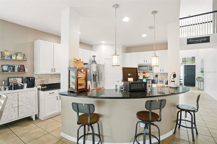 Image No.12-4 Bed House for sale