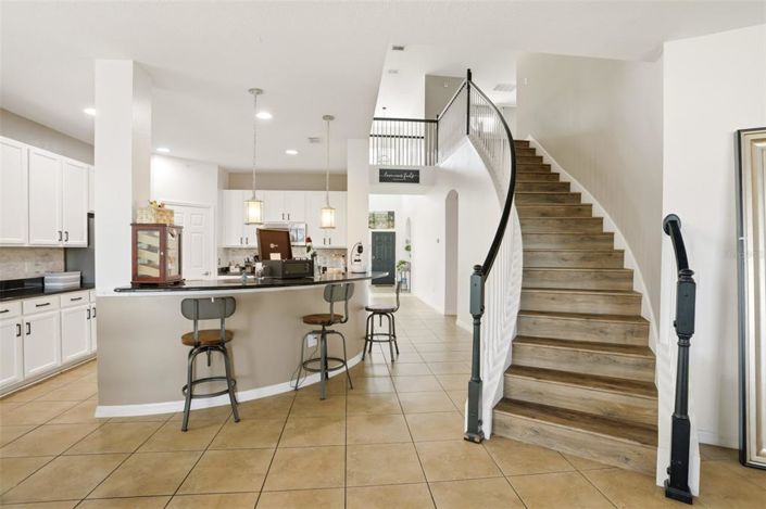 Image No.13-4 Bed House for sale