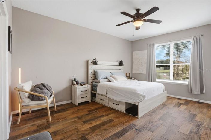 Image No.16-4 Bed House for sale