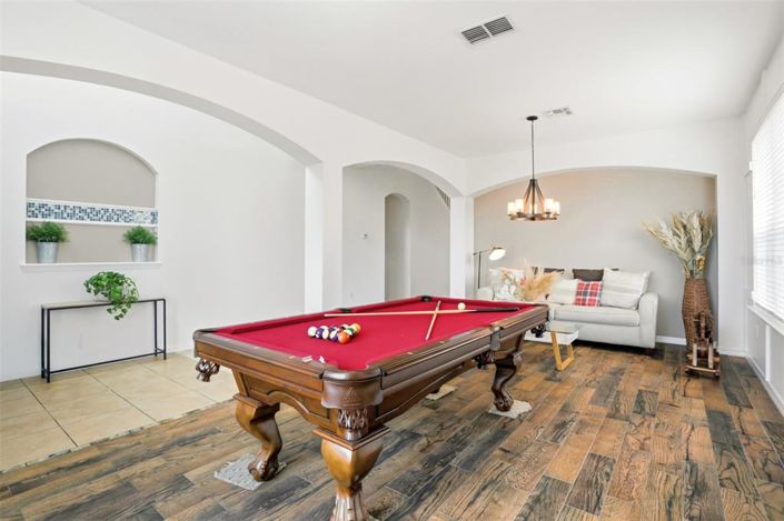 Image No.6-4 Bed House for sale