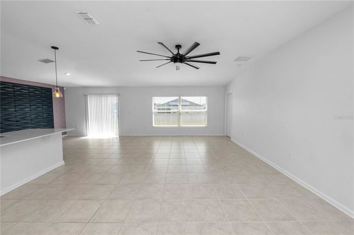 Image No.3-Maison de 4 chambres à vendre à Saint John