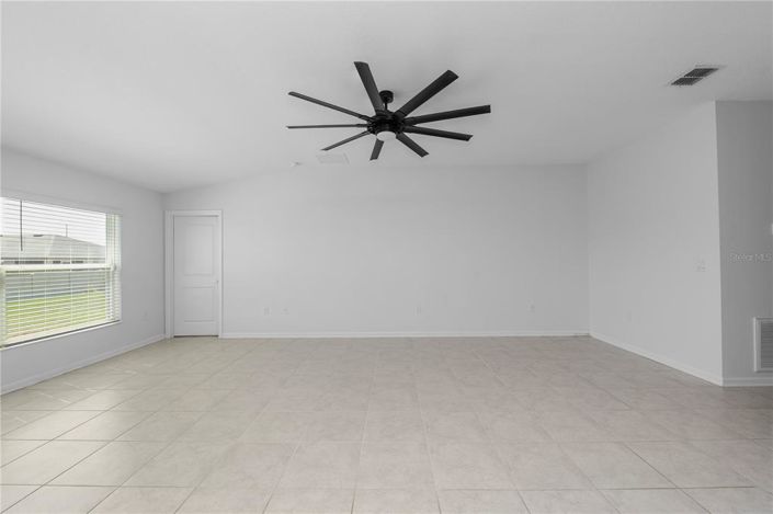 Image No.4-Maison de 4 chambres à vendre à Saint John