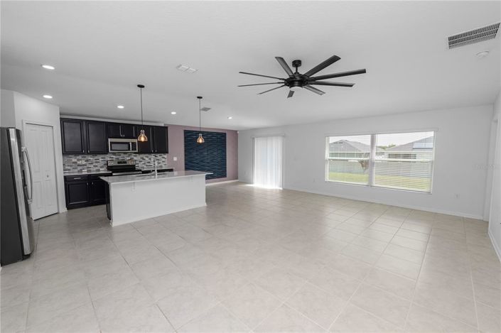 Image No.7-Maison de 4 chambres à vendre à Saint John