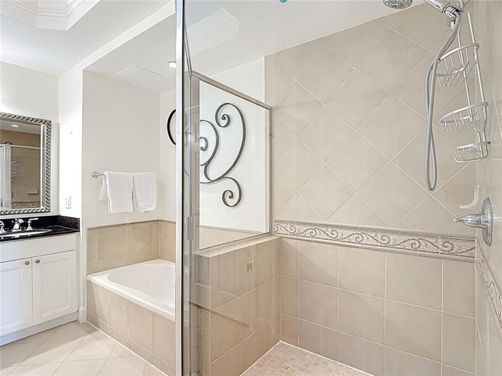 Image No.21-3 Bed Apartment for sale