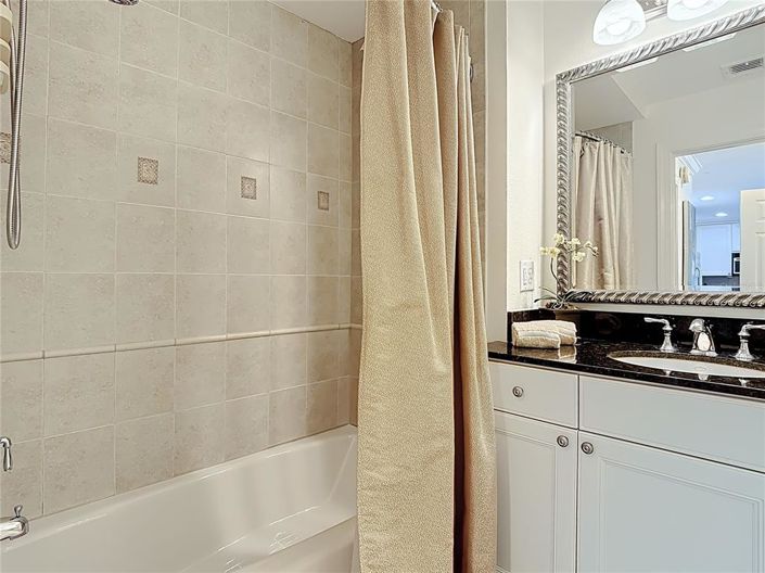 Image No.26-3 Bed Apartment for sale