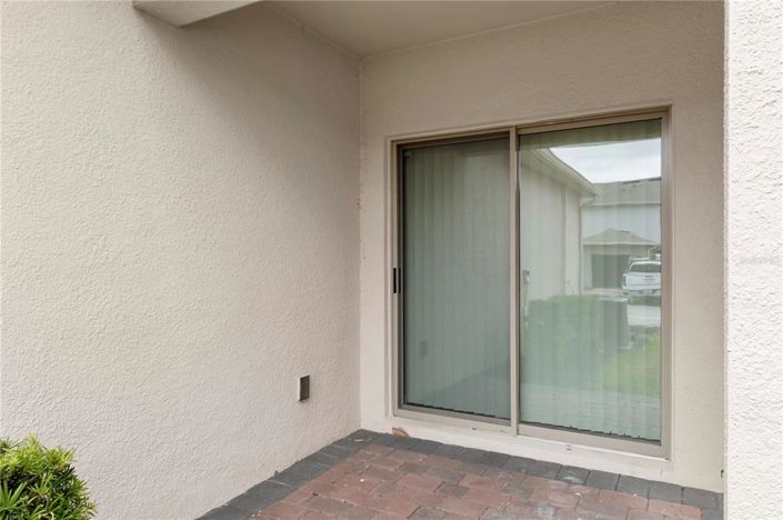 Image No.15-3 Bed Townhouse for sale