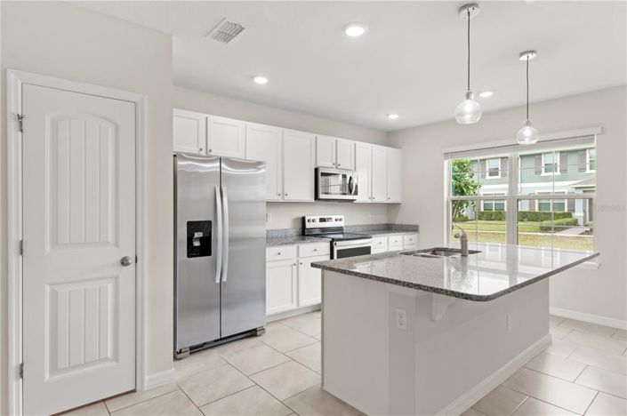 Image No.2-3 Bed Townhouse for sale