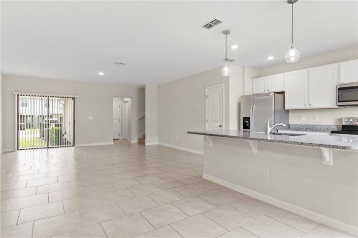 Image No.4-3 Bed Townhouse for sale