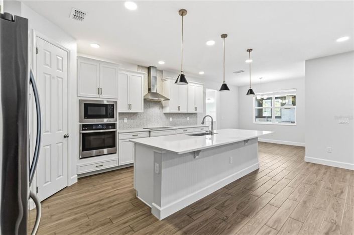 Image No.10-5 Bed House for sale