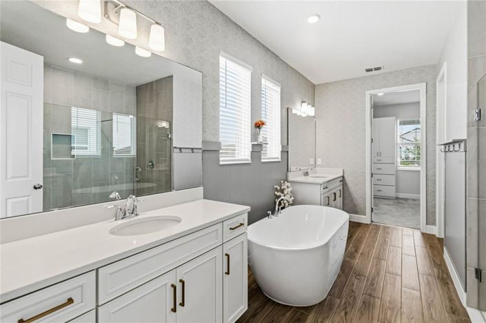 Image No.19-5 Bed House for sale