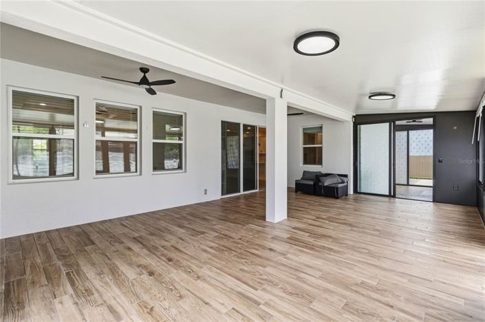 Image No.38-5 Bed House for sale