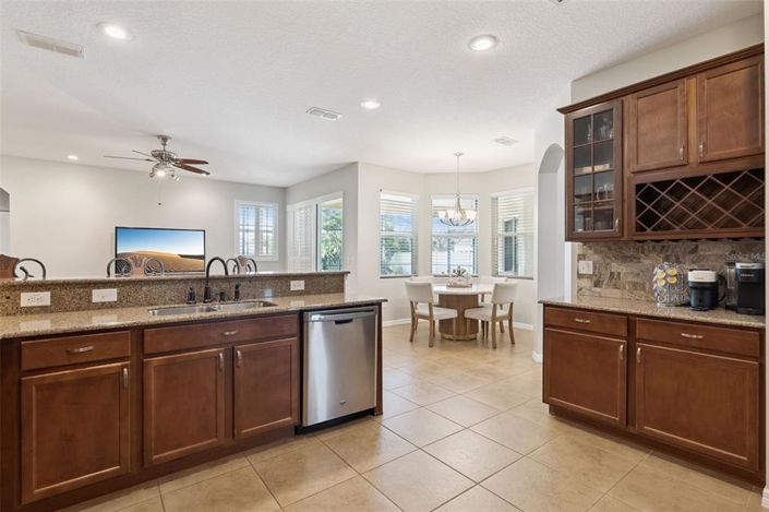 Image No.13-4 Bed House for sale