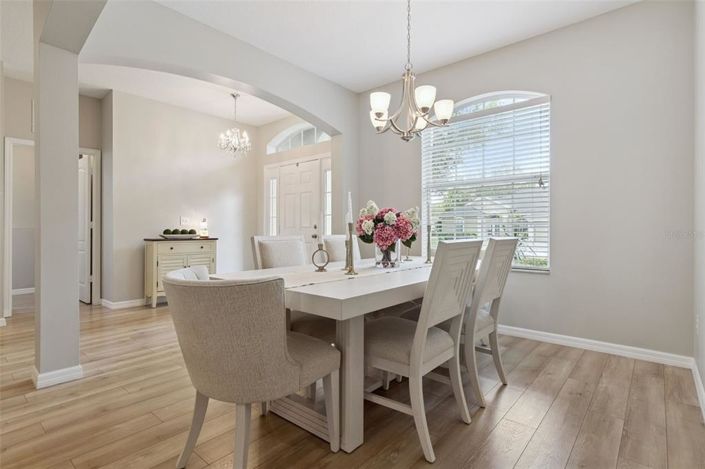 Image No.5-4 Bed House for sale