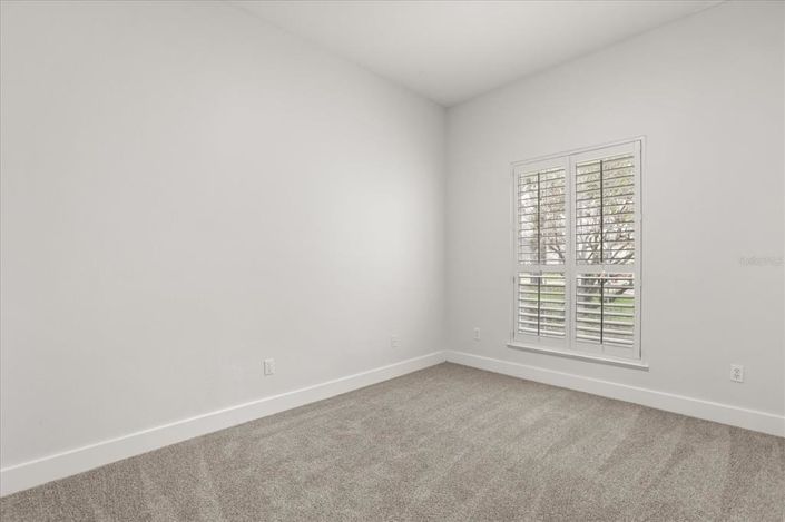 Image No.30-5 Bed House for sale