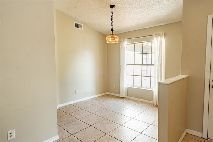 Image No.12-3 Bed House for sale