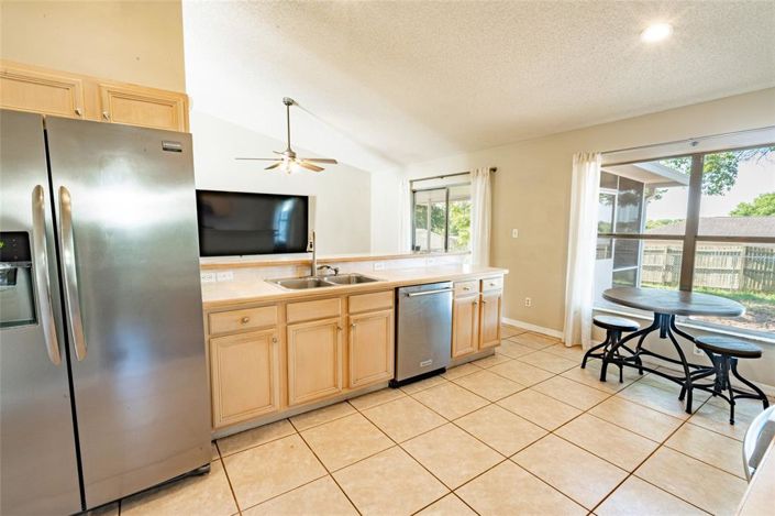 Image No.15-3 Bed House for sale