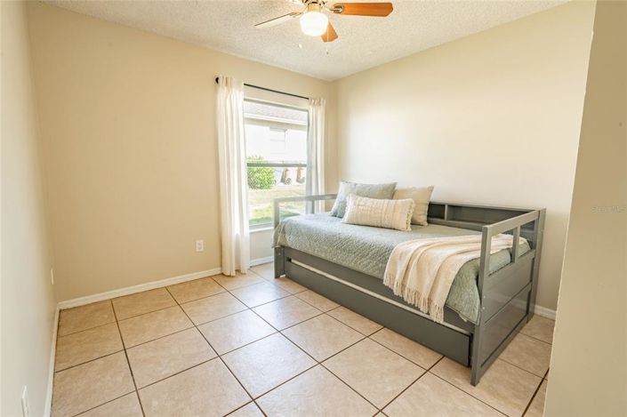 Image No.19-3 Bed House for sale