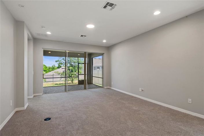 Image No.17-4 Bed House for sale