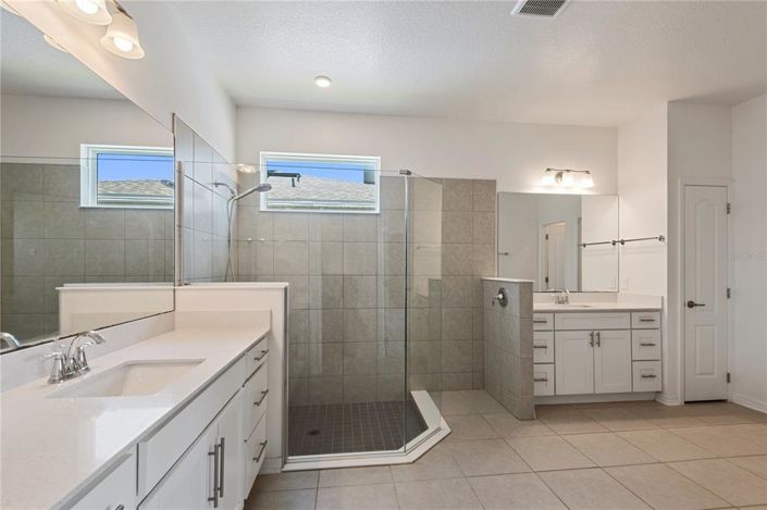 Image No.21-4 Bed House for sale