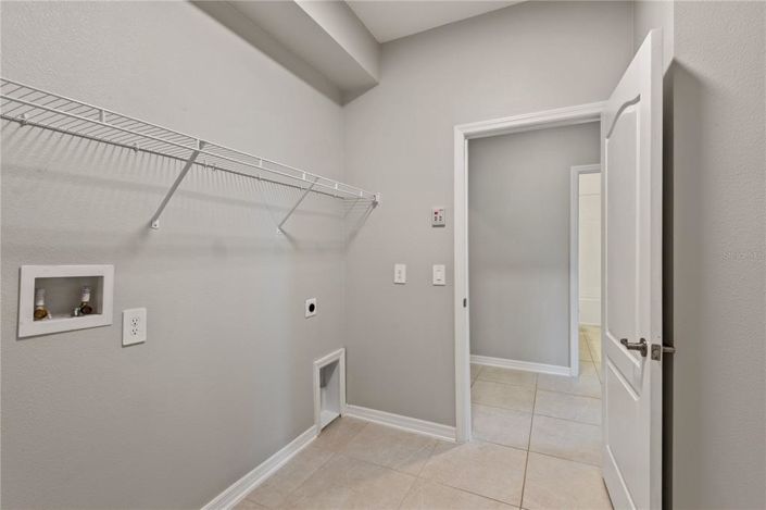 Image No.24-4 Bed House for sale