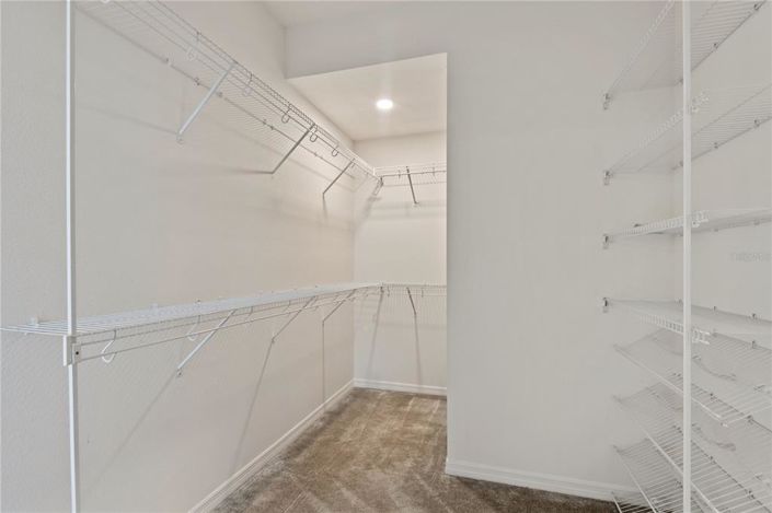 Image No.25-4 Bed House for sale