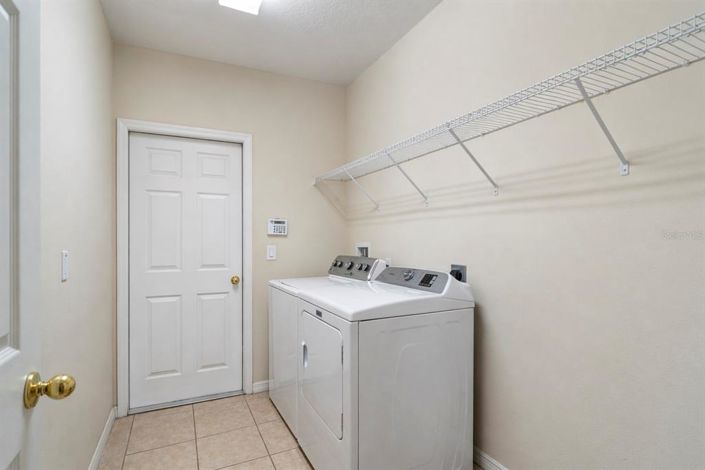 Image No.23-4 Bed House for sale