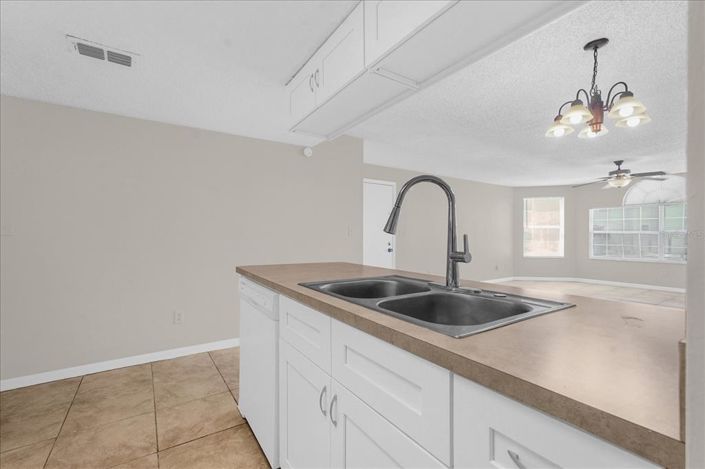 Image No.10-Appartement de 3 chambres à vendre à Saint John