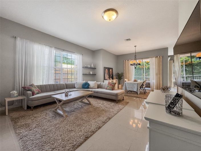 Image No.6-Appartement de 3 chambres à vendre à Saint John